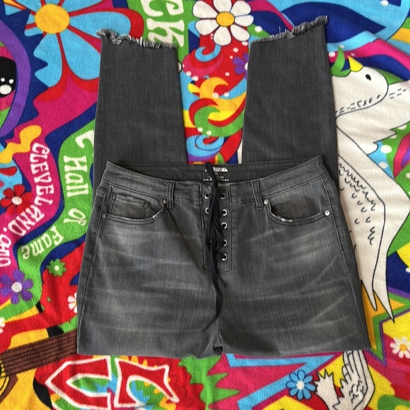 Project Runway distressed gray jeans size 14 EUC - Picture 7 of 13